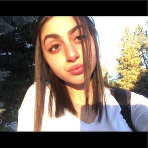 Meet your Posher, Sophia